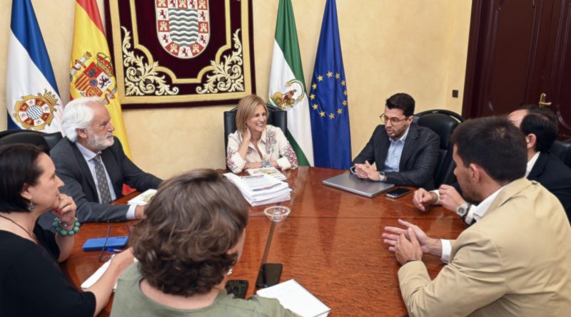 Jerez colabora con Family Cash para la creación de 100 empleos en su nueva tienda