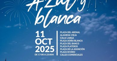 Jerez celebra la ‘Noche Azul y Blanca’: Comercio, cultura y solidaridad se unen en el centro