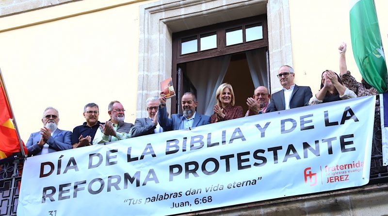 Jerez Conmemora el Día de la Biblia junto a la Fraternidad Evangélica: Un Acto de Reconocimiento Municipal