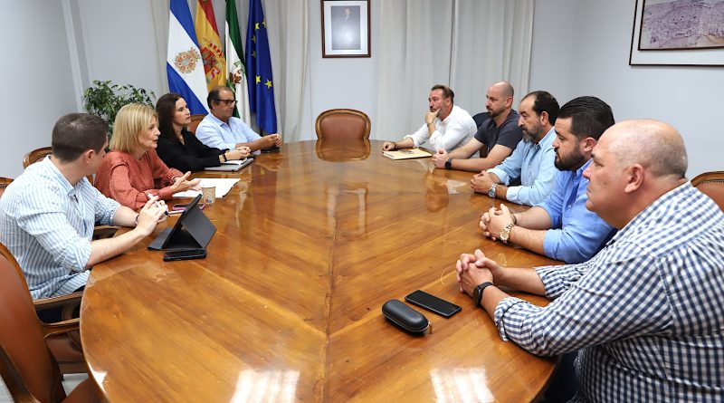 Jerez licitará en noviembre el nuevo contrato de Parques y Jardines con mejoras laborales y modernas dotaciones