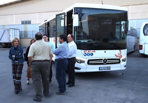 Nuevos Autobuses Refuerzan el Transporte Público en las Zonas Rurales de Jerez