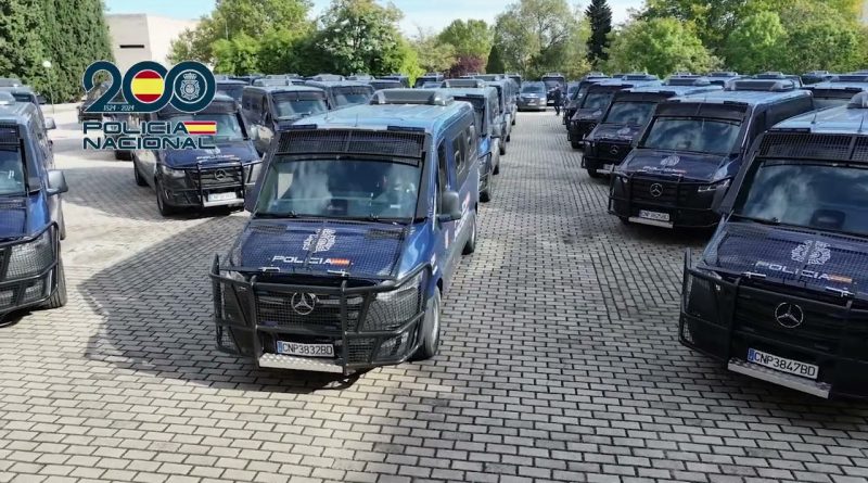 La Policía Nacional Renueva su Flota: 53 Nuevos Vehículos para la UIP y Guías Caninos