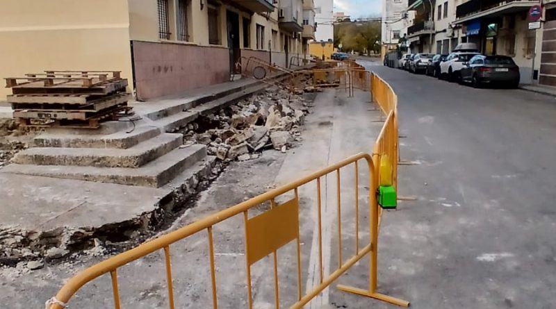 Obras de Accesibilidad en Calle Moscatel: Eliminación de Barreras Arquitectónicas en Jerez