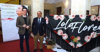 Jerez celebra ‘Los Balcones de Lola’ en su tercera edición con un homenaje a la artista y un brindis por la Capitalidad Gastronómica