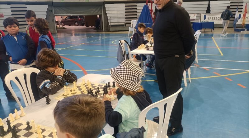 El Ajedrez Escolar Consolida su Éxito en Jerez: Más de 150 Alumnos Participan en el IV Torneo Anual